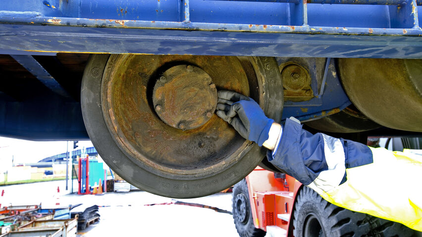 Equipment maintenance 8 Equipment maintenance 8