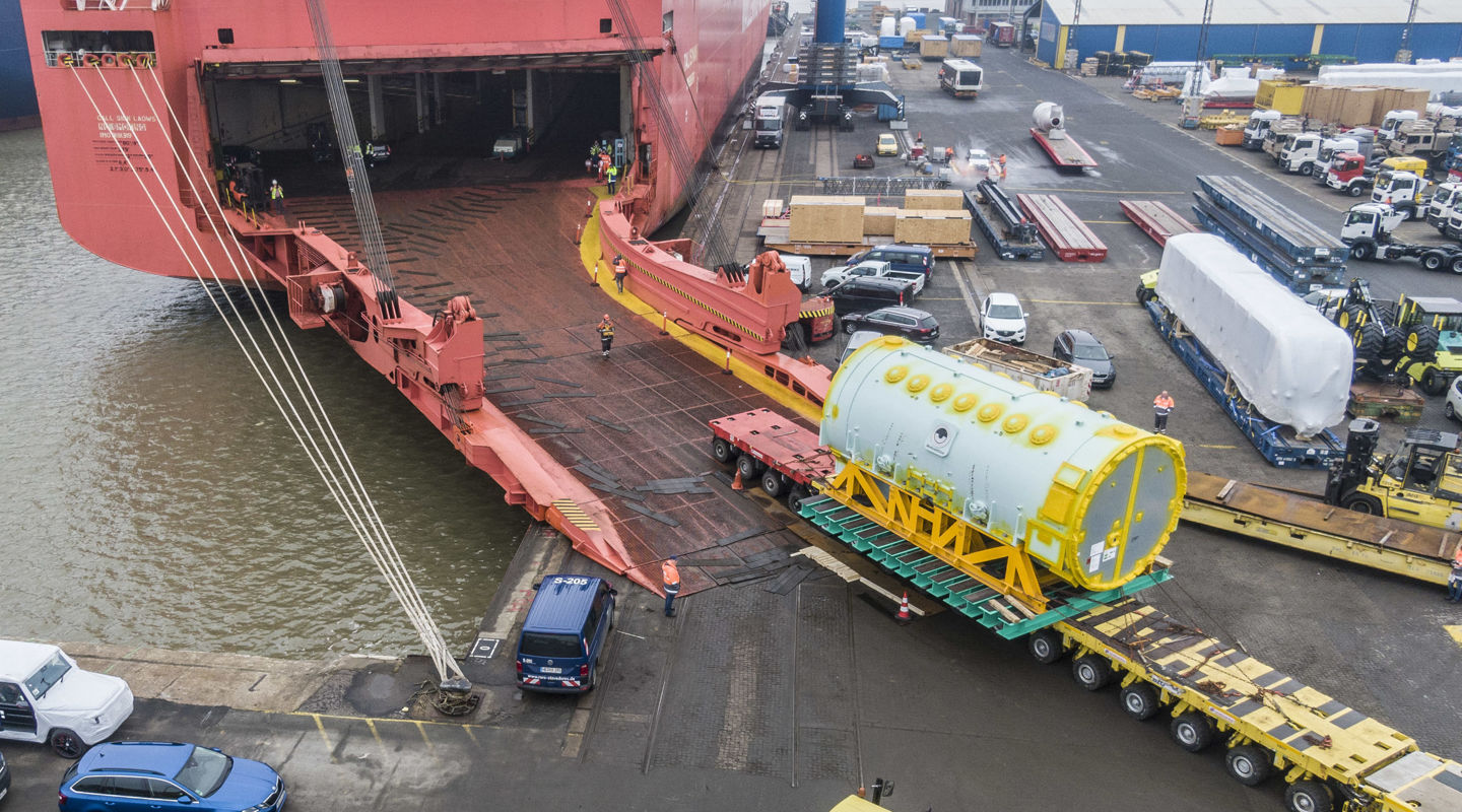 Siemens generator onboard WW Ocean RoRo vessel Siemens generator onboard WW Ocean RoRo vessel
