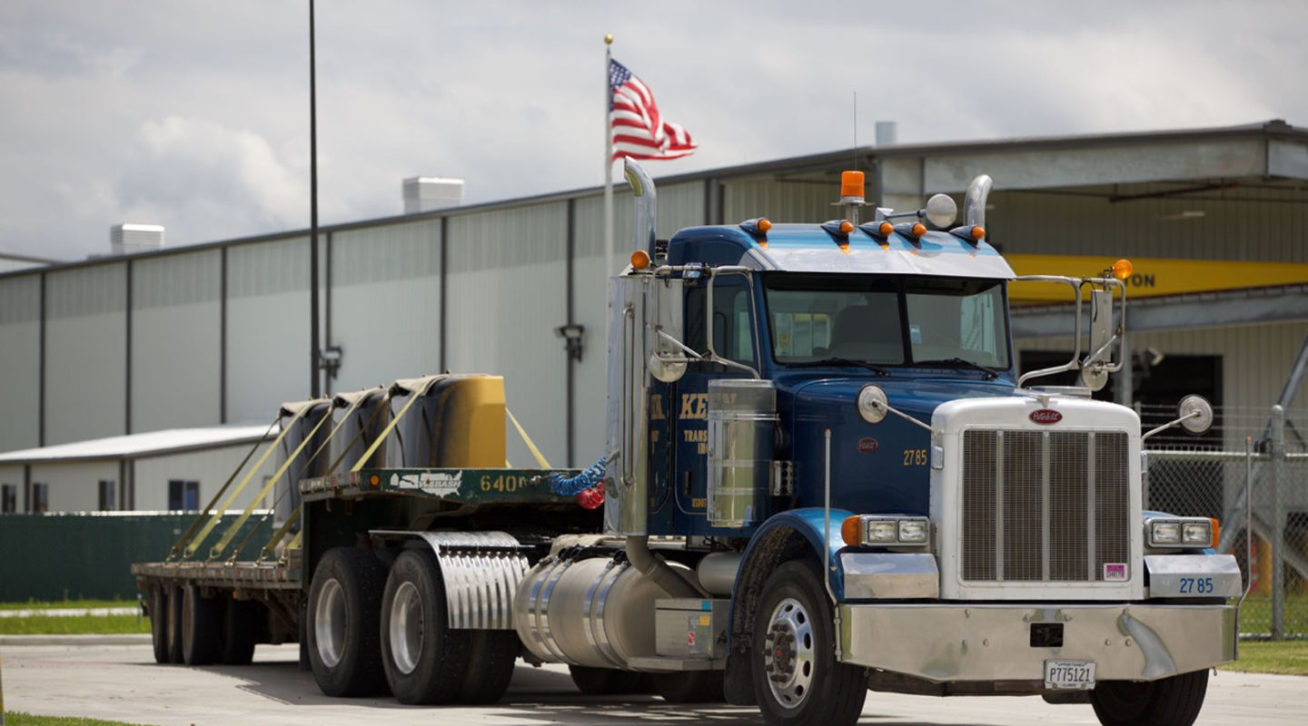Keen Truck with Flag Keen Truck with Flag