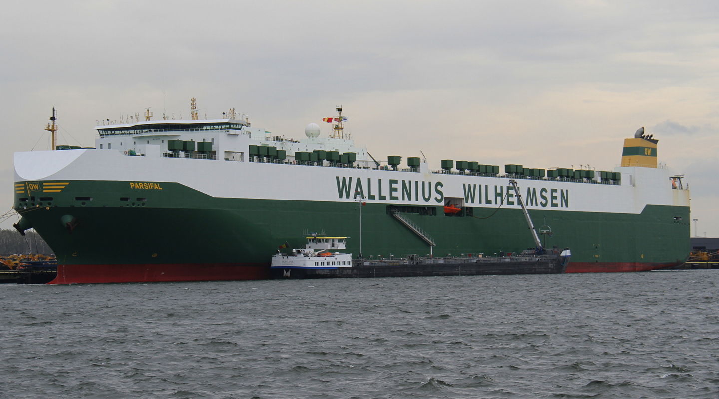 Vessel bunkering 1 Vessel bunkering 1