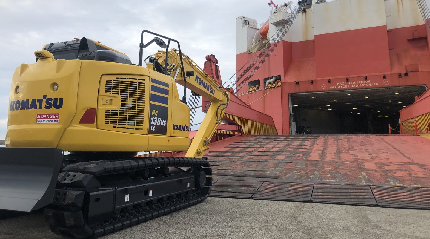 WW Ocean loads Komatsu machinery from Kanazawa port for the 10th time. WW Ocean loads Komatsu machinery from Kanazawa port for the 10th time.