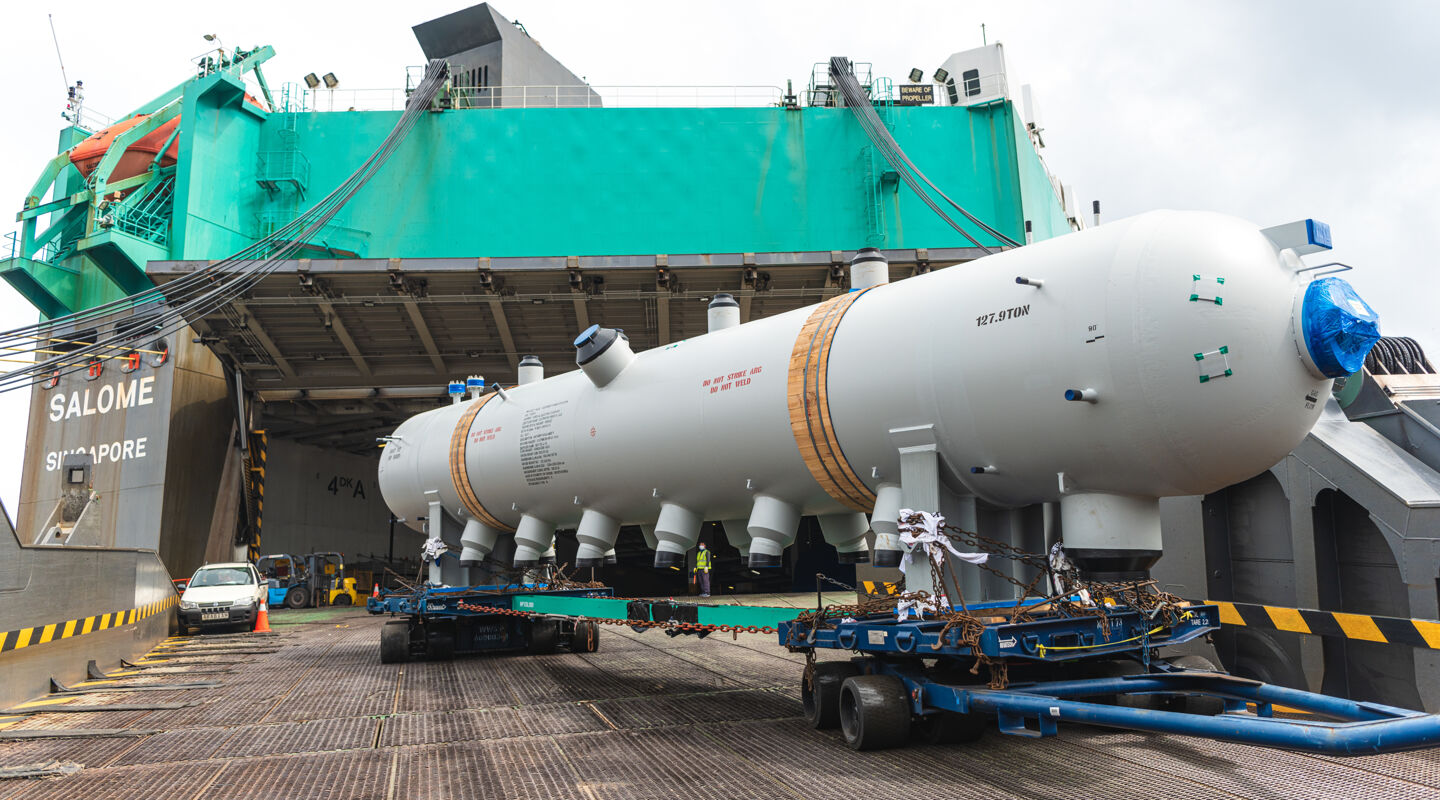Steam drum is loaded into a RoRo vessel Steam drum is loaded into a RoRo vessel